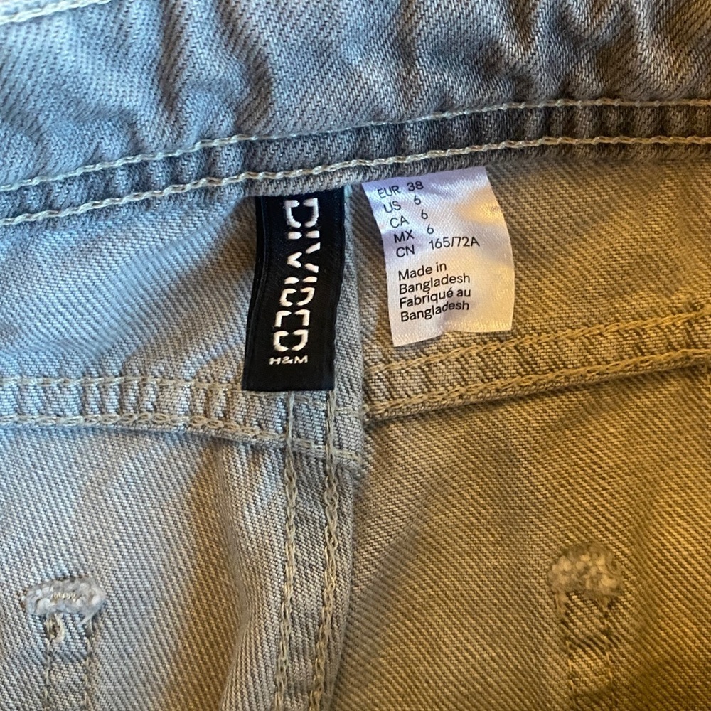 Divided Light Gray wide leg Flare Jeans - Picture 2 of 9